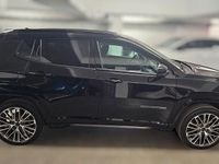 Neu Jeep Compass Summit 131 PS (96 kW) 2025 Solid black SUV