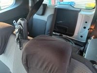 Gebraucht Dacia Lodgy Ambiance 102 PS (75 kW) 2017 Weiß Van / Kleinbus