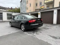 Gebraucht Audi A4 120 PS (88 kW) 2011 Schwarz Limousine
