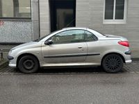 Gebraucht Peugeot 206 CC 109 PS (80 kW) 2002 Silber Cabrio