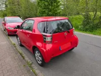 Gebraucht Toyota iQ 68 PS (50 kW) 2009 Rot Kleinwagen