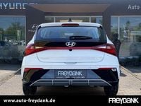 Gebraucht Hyundai i20 Select 101 PS (74 kW) 2025 Atlas white Kleinwagen