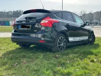 Gebraucht Ford Focus 125 PS (91 kW) 2014 Schwarz Coupé