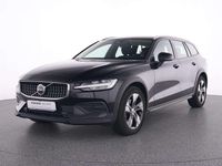 Gebraucht Volvo V60 CC Plus 197 PS (144 kW) 2023 Black solid stone / solid Kombi