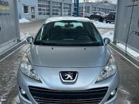 Gebraucht Peugeot 207 73 PS (53 kW) 2010 Silber Limousine