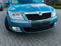 Gebraucht Skoda Octavia 105 PS (77 kW) 2012 Blau Limousine