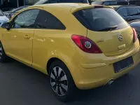 Gebraucht Opel Corsa Satellite 69 PS (50 kW) 2011 Gelb Kleinwagen