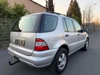 Gebraucht Mercedes ML350 235 PS (172 kW) 2003 Silber SUV