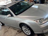 Gebraucht Ford Mondeo 131 PS (96 kW) 2005 Grau Kombi