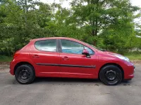 Gebraucht Peugeot 207 95 PS (69 kW) 2008 Rot Kleinwagen