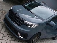 Gebraucht Renault Trafic 150 PS (110 kW) 2023 Grau Van / Kleinbus