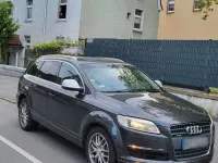 Usado Audi Q7 240 HP (176 kW) 2008 Preto SUV