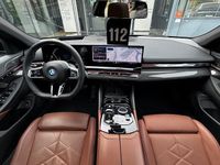 Gebraucht BMW 550e M Sport 489 PS (359 kW) 2025 Carbonschwarz Limousine