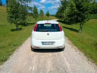 Gebraucht Fiat Grande Punto 65 PS (47 kW) 2009 Weiß Kleinwagen