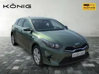 Neu Kia Ceed Vision 140 PS (102 kW) 2025 Experience grün metallic Kleinwagen