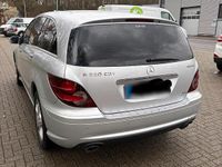 Gebraucht Mercedes R320 234 PS (172 kW) 2008 Silber Van / Kleinbus