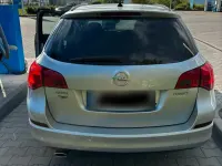 Gebraucht Opel Astra 140 PS (102 kW) 2012 Grau Kombi