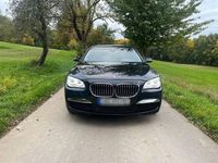 Gebraucht BMW 730 Comfort Edition 258 PS (189 kW) 2014 Schwarz Limousine