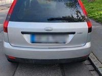 gebraucht Ford Fiesta 1.3