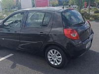 Gebraucht Renault Clio II 75 PS (55 kW) 2006 Schwarz Kleinwagen