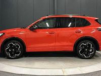 Gebraucht VW Tiguan Style 150 PS (110 kW) 2024 Persimmon red metallic SUV