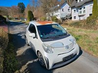 Gebraucht Toyota iQ 70 PS (51 kW) 2011 Weiß Kleinwagen