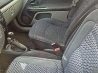 Gebraucht Renault Clio II Authentique 75 PS (55 kW) 2001 Rot Limousine