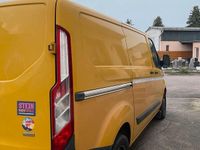 Usado Ford Transit 102 HP (75 kW) 2015 Amarelo Monovolume