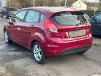 Gebraucht Ford Fiesta Trend 80 PS (58 kW) 2014 Violet Kleinwagen