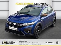 Neu Dacia Sandero Stepway 110 PS (80 kW) 2025 Ironblau metallic Limousine