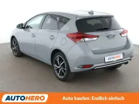 Gebraucht Toyota Auris Team 116 PS (85 kW) 2018 Grau Limousine