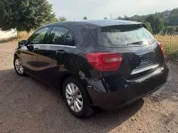 Gebraucht Mercedes A180 122 PS (89 kW) 2014 Schwarz Kleinwagen