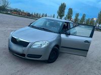 Gebraucht Skoda Fabia 70 PS (51 kW) 2009 Grau Kleinwagen