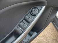 Gebraucht Ford Focus 101 PS (74 kW) 2014 Silber Limousine