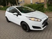 Gebraucht Ford Fiesta Trend 60 PS (44 kW) 2013 Weiß Kleinwagen
