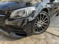 Gebraucht Mercedes C220 AMG 194 PS (142 kW) 2019 Ung. schwarz Coupé