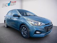 Gebraucht Hyundai i20 Select 84 PS (61 kW) 2019 Blau Kleinwagen