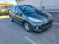 Gebraucht Peugeot 207 95 PS (69 kW) 2012 Grau Kleinwagen