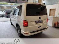 Gebraucht VW Multivan Trendline 150 PS (110 kW) 2016 Oryxweiß perlmutteffekt Van