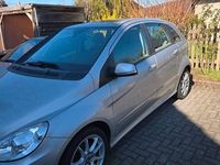 Gebraucht Mercedes B180 116 PS (85 kW) 2009 Grau Van / Kleinbus