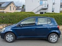 gebraucht Toyota Yaris 1.3 VVT-i / 3 Hand / Klima / 8 Fachbe. / Tüv 04/26