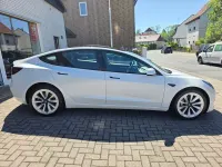 Gebraucht Tesla Model 3 RWD 208 kW (283 PS) 2022 Weiß Limousine