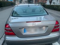 Gebraucht Mercedes E320 2002 Grau Limousine