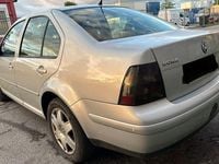 Second-hand VW Bora Comfortline 105 CP (77 kW) 2000 Argintiu Berlinǎ