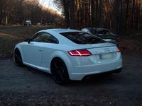 Gebraucht Audi TTS Ambiente 310 PS (228 kW) 2016 Weiß Coupé