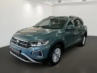 Gebraucht VW T-Roc IQ Drive 116 PS (85 kW) 2025 Petroleum blue metallic SUV