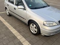 Second-hand Opel Astra 101 CP (74 kW) 2000 Argintiu Berlinǎ