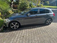 Gebraucht BMW 118 Sport Line 136 PS (100 kW) 2016 Grau Kleinwagen