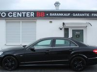 Gebraucht Mercedes E220 Avantgarde 170 PS (125 kW) 2011 Schwarz Limousine