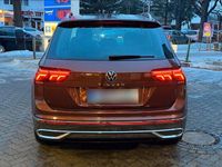 Gebraucht VW Tiguan Elegance 150 PS (110 kW) 2022 Braun SUV